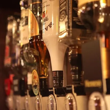 Crotty's Pub & Отель Килраш