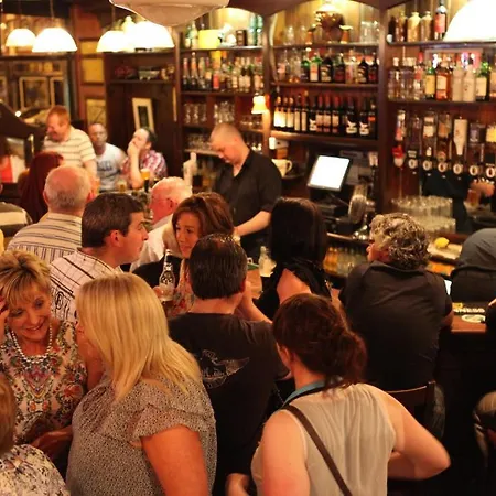 Crotty's Pub & فندق غابات كيلرَش