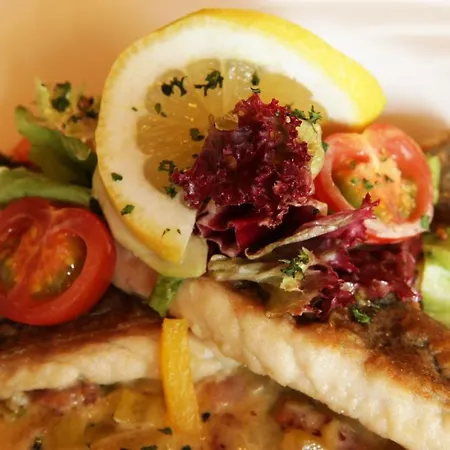 Crotty's Pub & فندق *